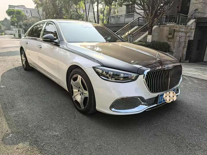 Фото 2 - Mercedes-Benz Maybach S-Class