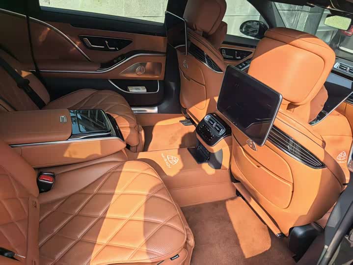 Фото 7 - Mercedes-Benz Maybach S-Class