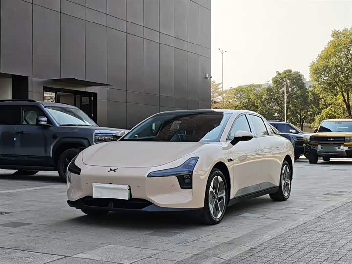 Фото 2 - XPeng Mona M03