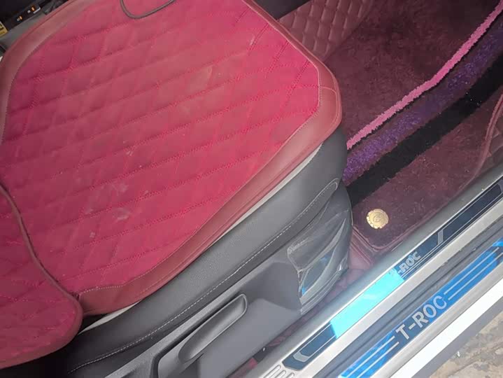 Фото 8 - Volkswagen T-Roc