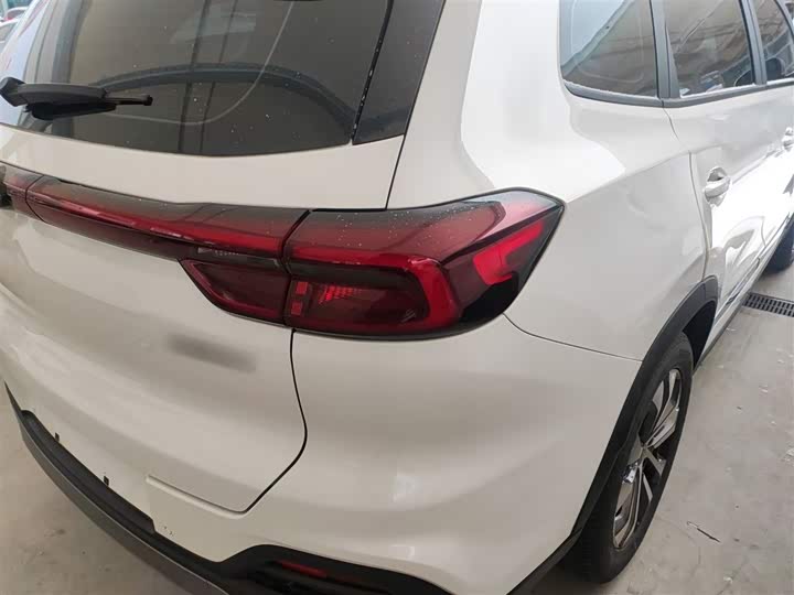 Фото 8 - Chery Tiggo 8