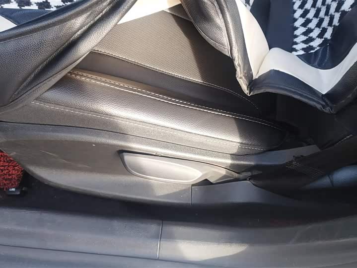 Фото 9 - Buick Excelle GT