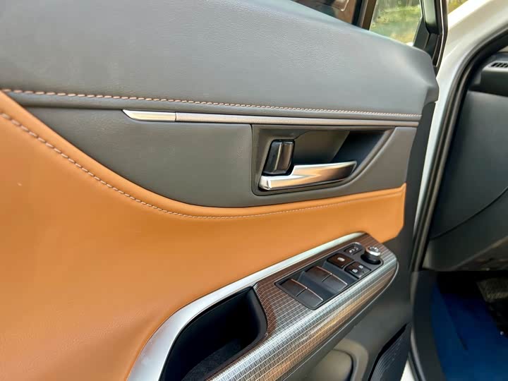 Фото 8 - Toyota Venza