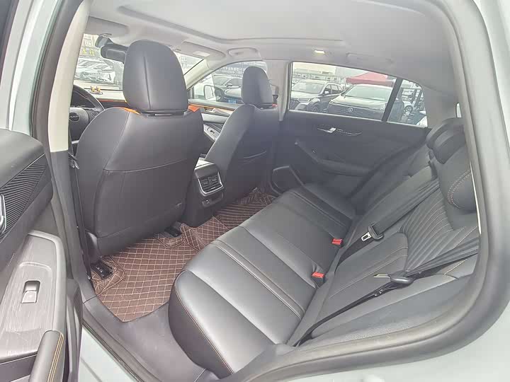 Фото 6 - Dongfeng Aeolus Yixuan Max