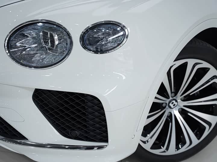 Фото 2 - Bentley Bentayga