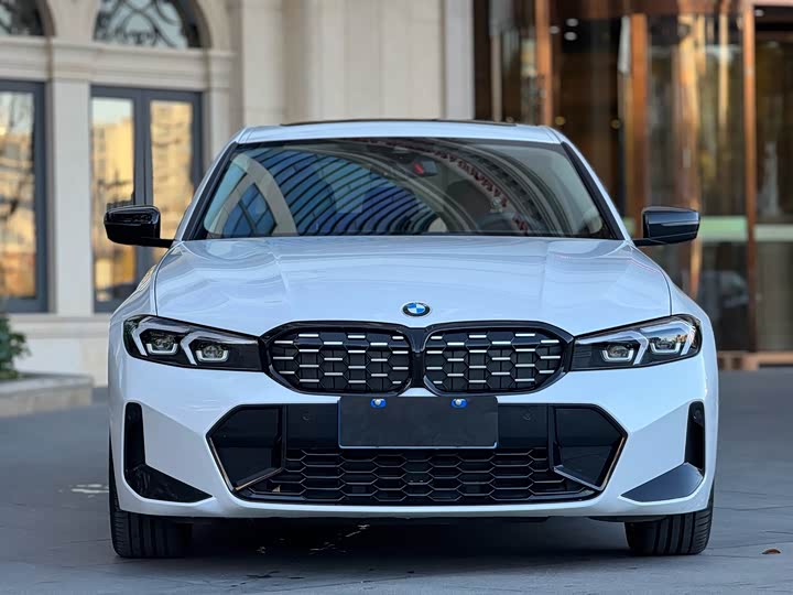 Фото 2 - BMW 3 Series