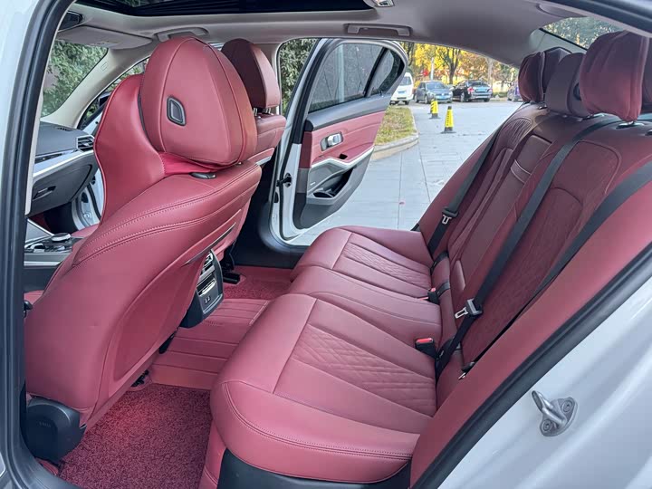 Фото 7 - BMW 3 Series