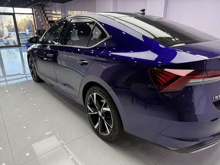 Фото 6 - Skoda Octavia Pro