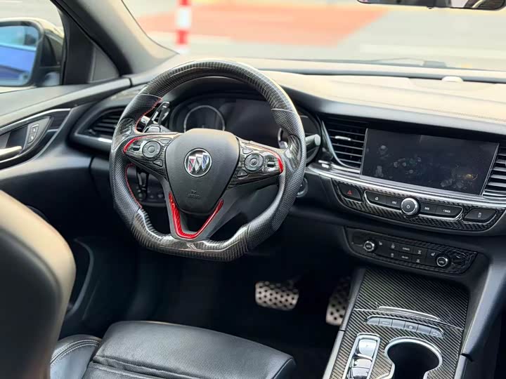 Фото 9 - Buick Regal