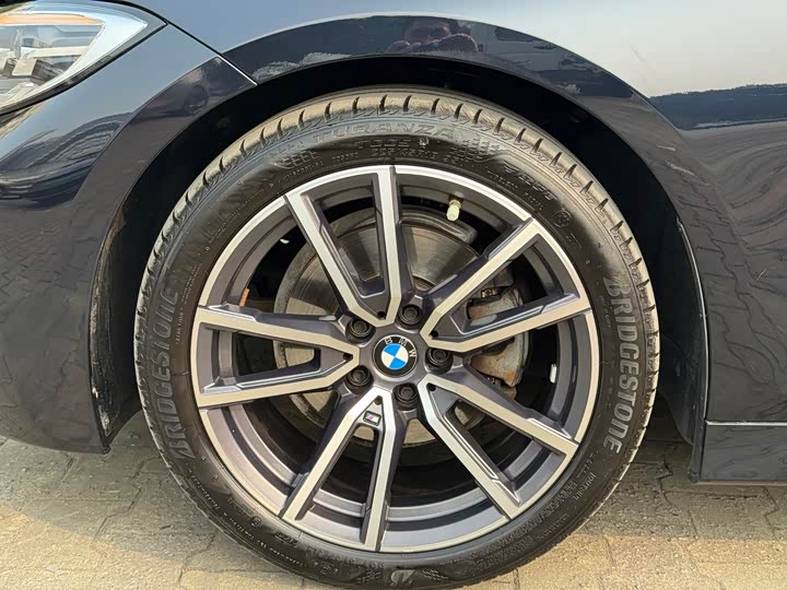 Фото 9 - BMW 3 Series