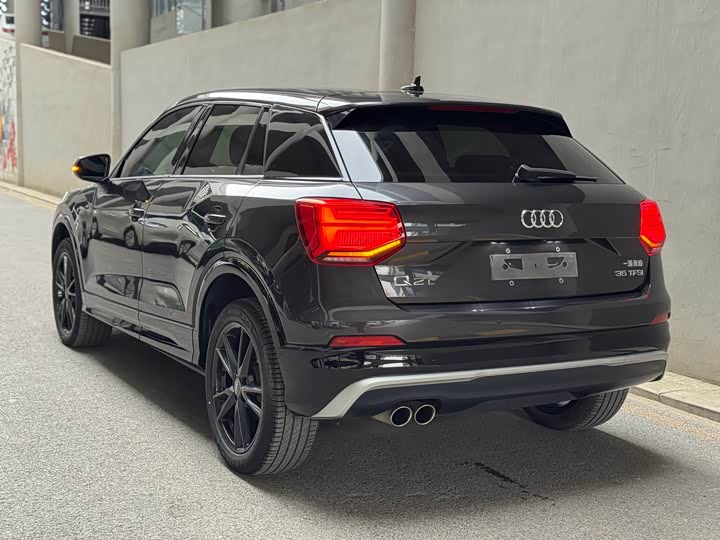 Фото 4 - Audi Q2L