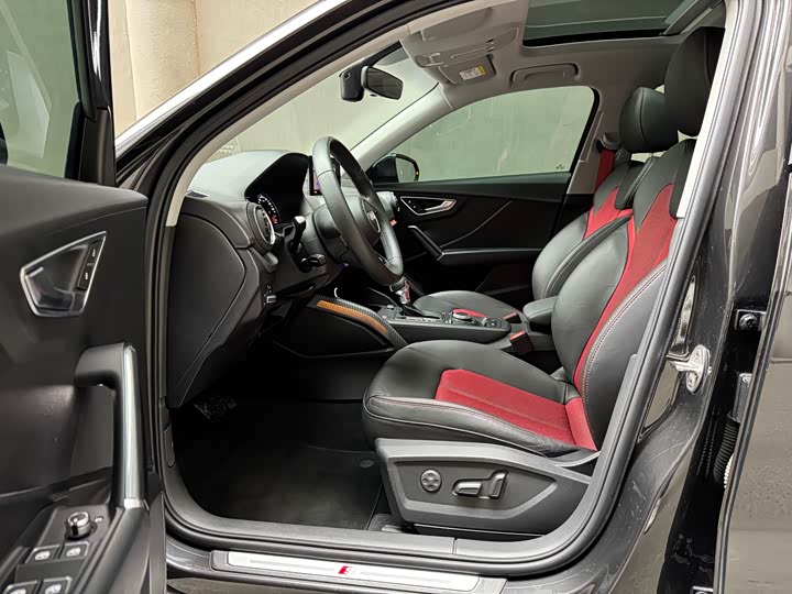 Фото 6 - Audi Q2L