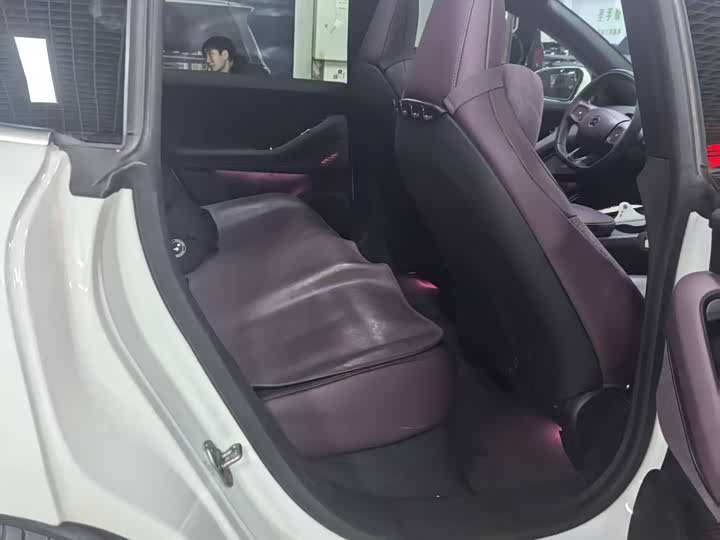 Фото 8 - Nio ET5