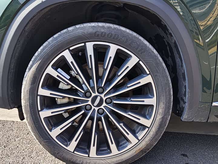 Фото 4 - Geely Monjaro