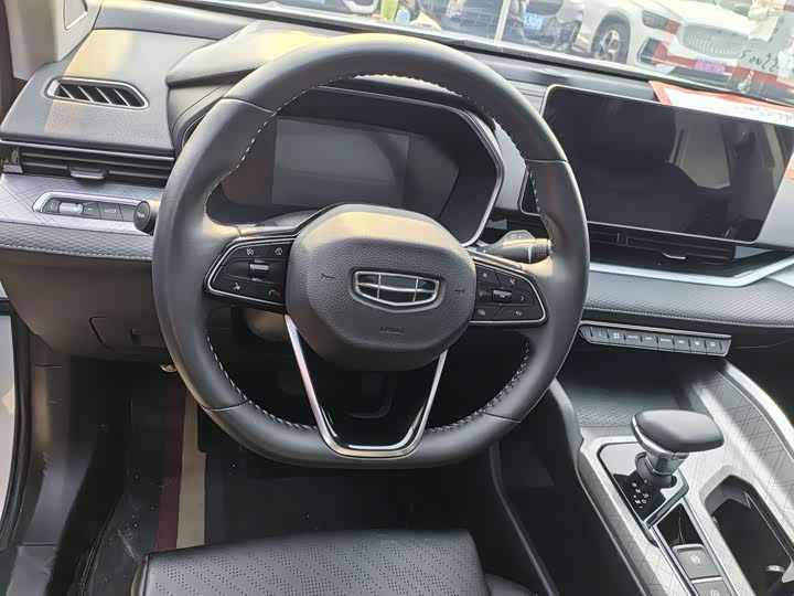 Фото 5 - Geely Preface