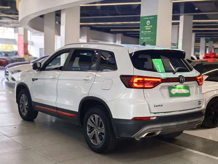 Фото 4 - Changan CS75