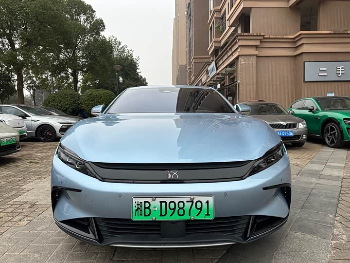 Фото 2 - BYD Han