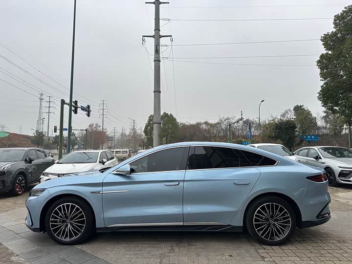 Фото 4 - BYD Han