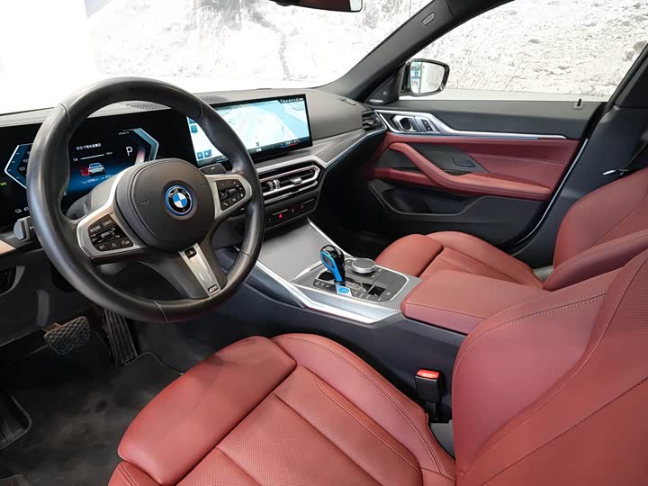 Фото 9 - BMW i4