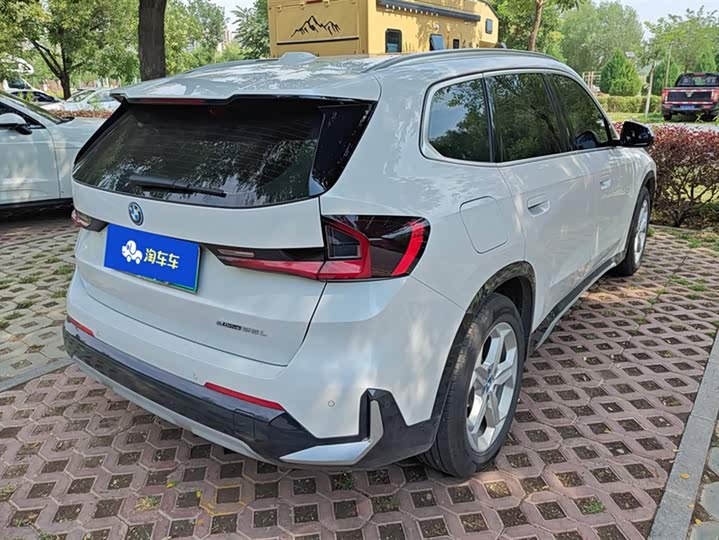 Фото 3 - BMW iX1