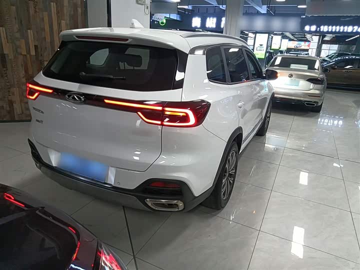 Фото 7 - Chery Tiggo 8