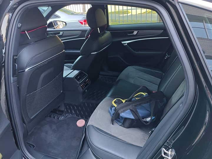 Фото 6 - Audi A6L Hybrid