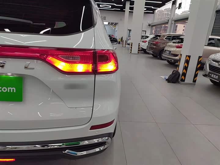 Фото 8 - Haval M6