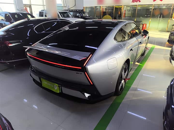 Фото 7 - XPeng P7