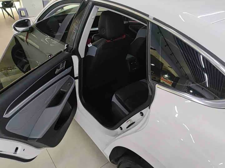 Фото 5 - Volkswagen Lamando L