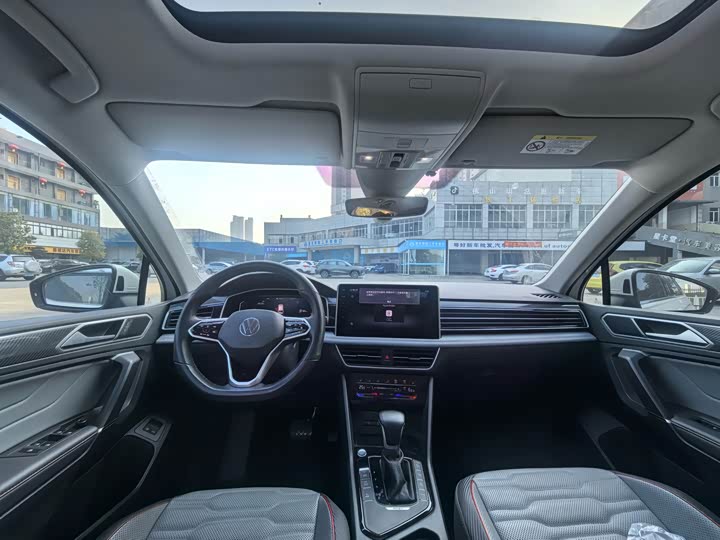 Фото 6 - Volkswagen Tiguan L Hybrid