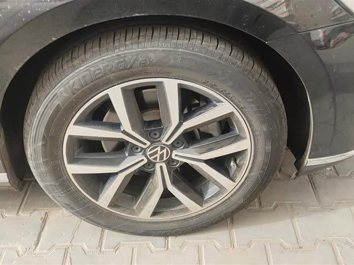 Фото 6 - Volkswagen Magotan