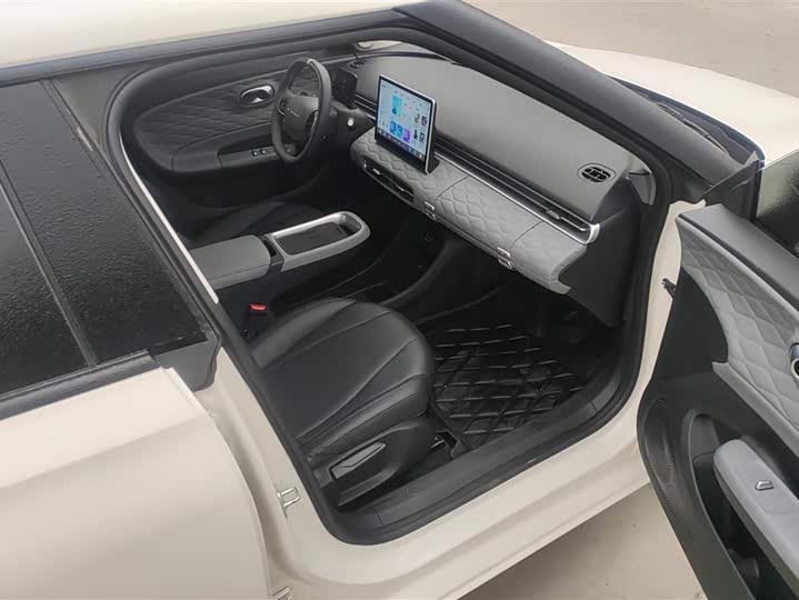 Фото 8 - Dongfeng Nammi 01