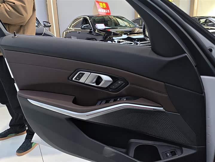 Фото 7 - BMW 3 Series