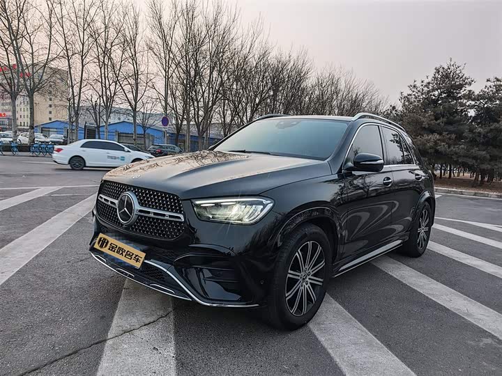 Фото 1 - Mercedes-Benz GLE-Class