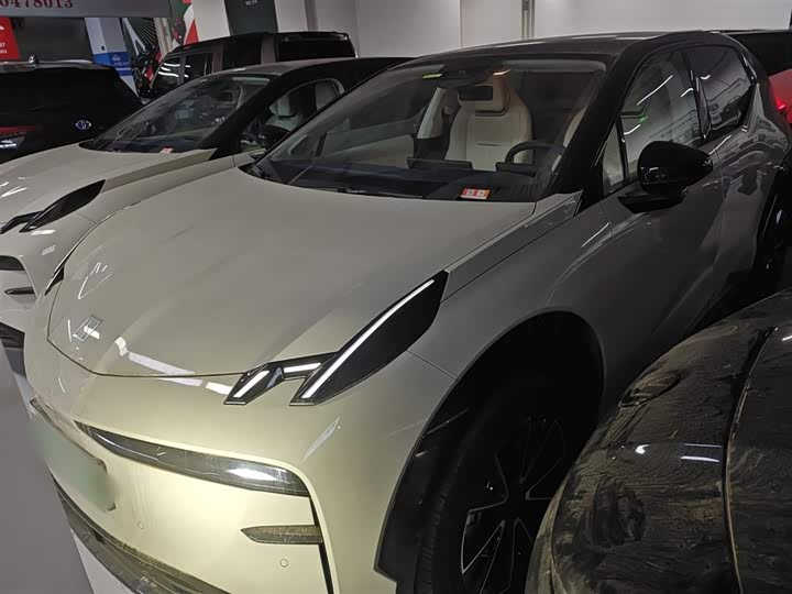 Фото 1 - Zeekr X