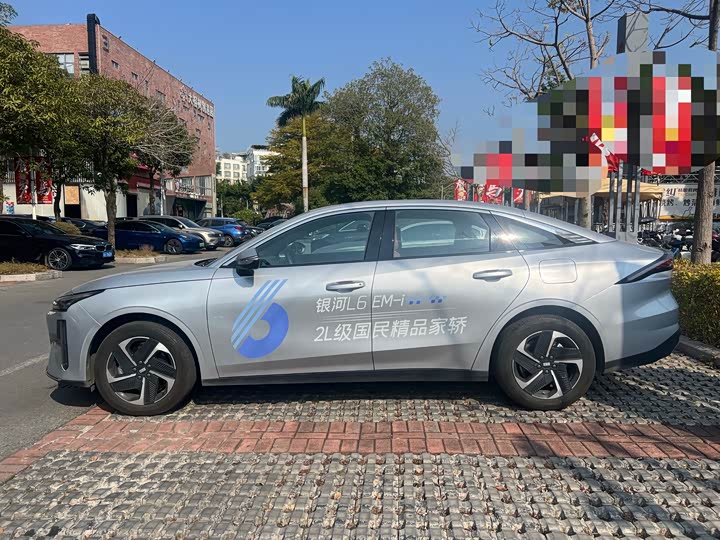 Фото 3 - Geely Galaxy L6