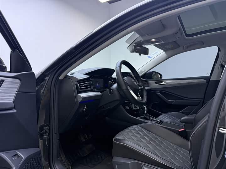 Фото 4 - Volkswagen Sagitar L