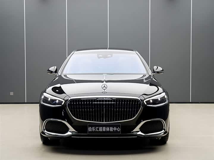 Фото 3 - Mercedes-Benz Maybach S-Class