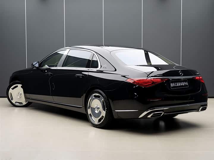 Фото 5 - Mercedes-Benz Maybach S-Class