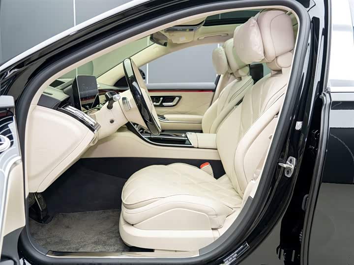 Фото 9 - Mercedes-Benz Maybach S-Class