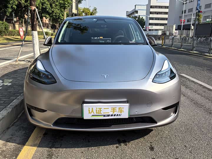 Фото 2 - Tesla Model Y