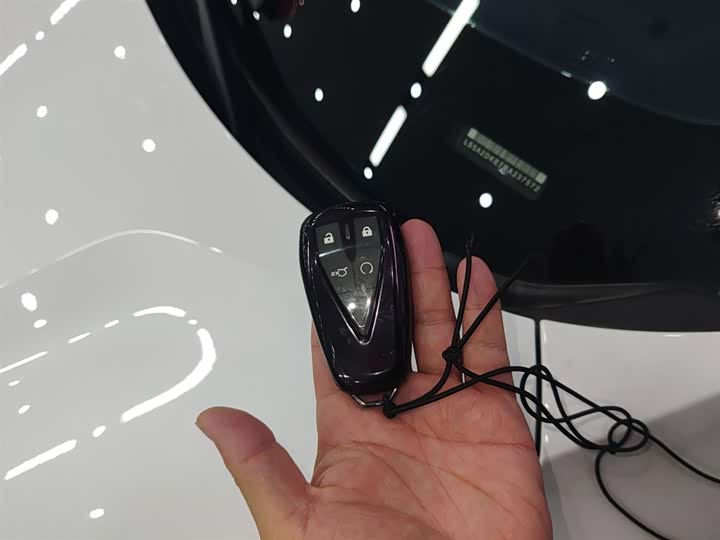 Фото 9 - Changan UNI-V