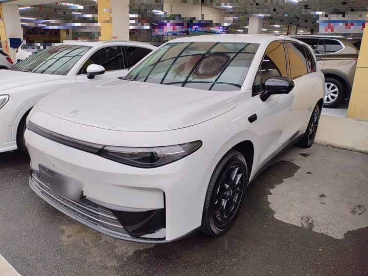 Фото 2 - Leapmotor C10