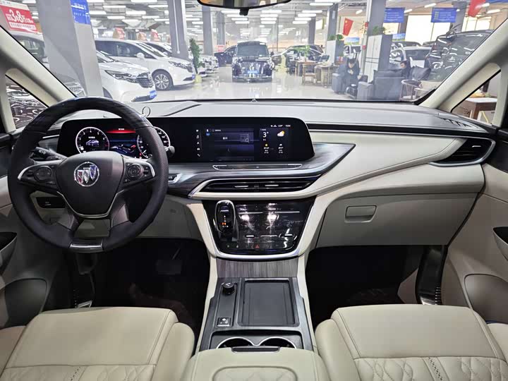 Фото 4 - Buick GL8 ES