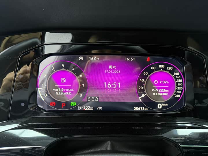 Фото 4 - Volkswagen Golf