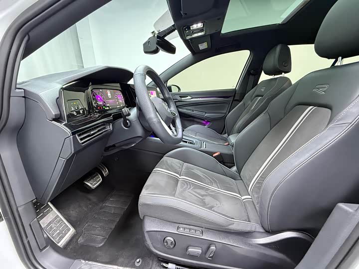 Фото 6 - Volkswagen Golf