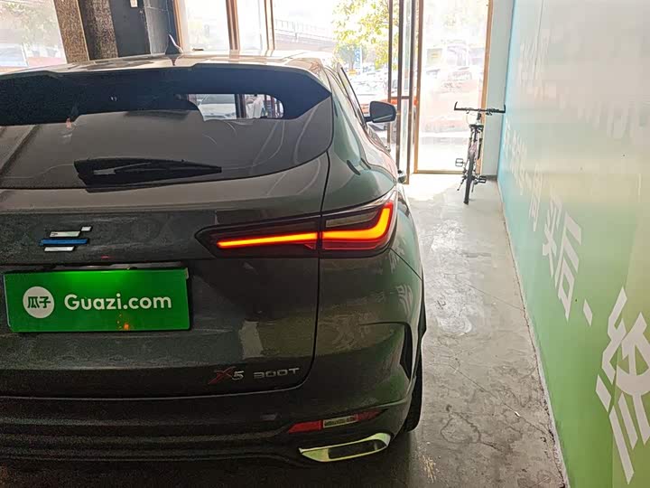 Фото 8 - Changan Oshan X5