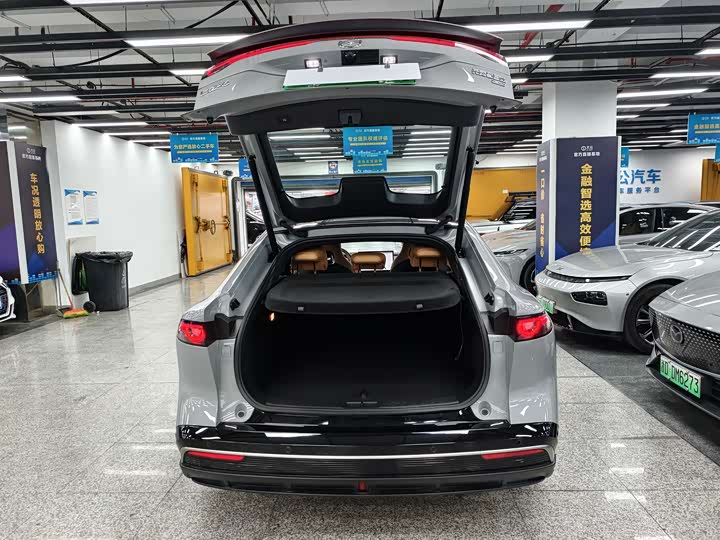 Фото 8 - Mazda EZ-6