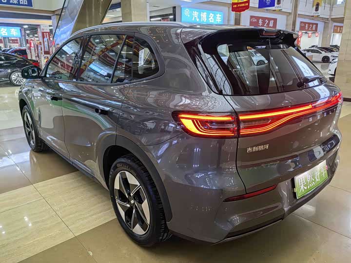 Фото 8 - Geely Galaxy E5