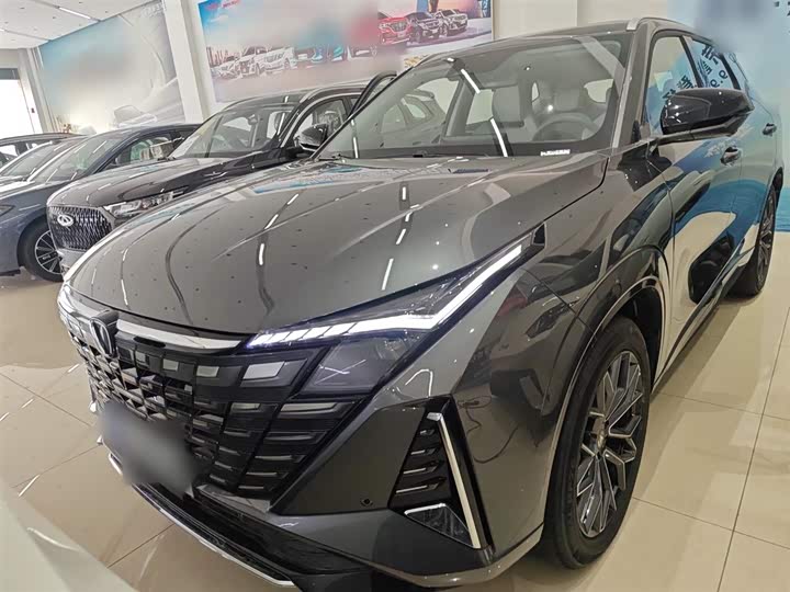 Фото 3 - Changan UNI-Z Hybrid